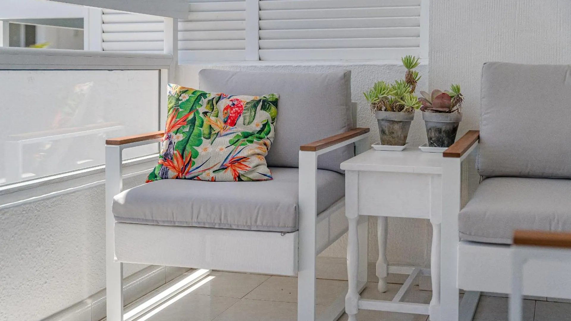 Ponderosa Beachfront Suite Playa Feñabe Apartamento